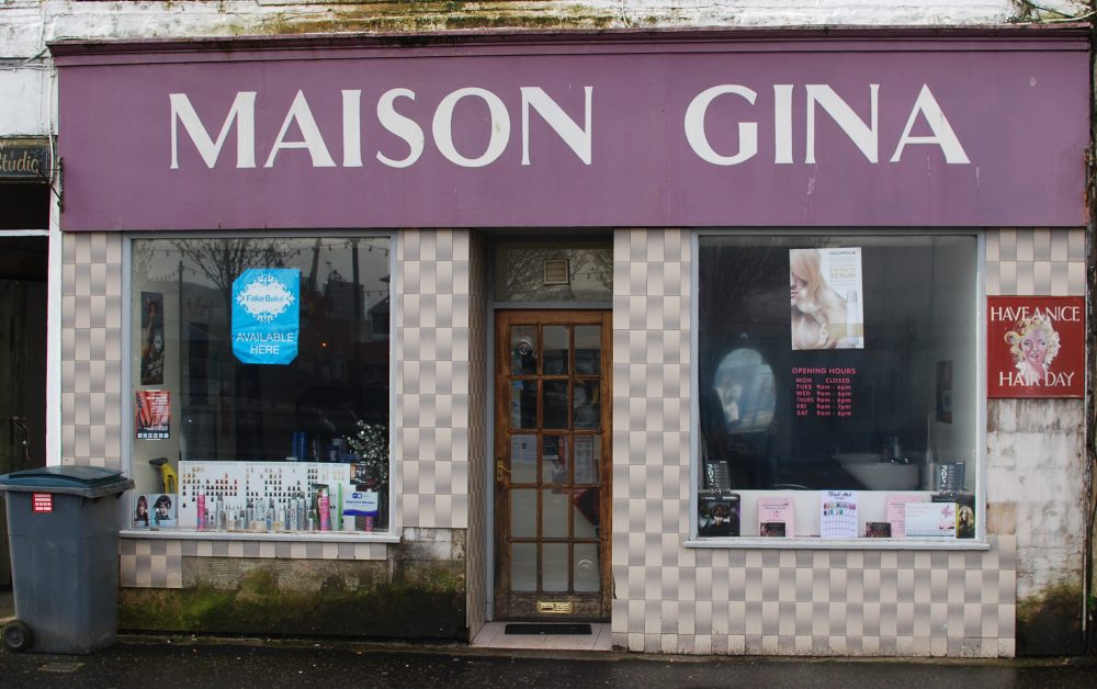 Rothesay shopfront before restoration (image courtesy of Lorna Pearce, Argyll and Bute Council)